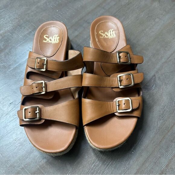 Sofft Tan, Leather Sandals with Triple Straps. - Picture 1 of 8